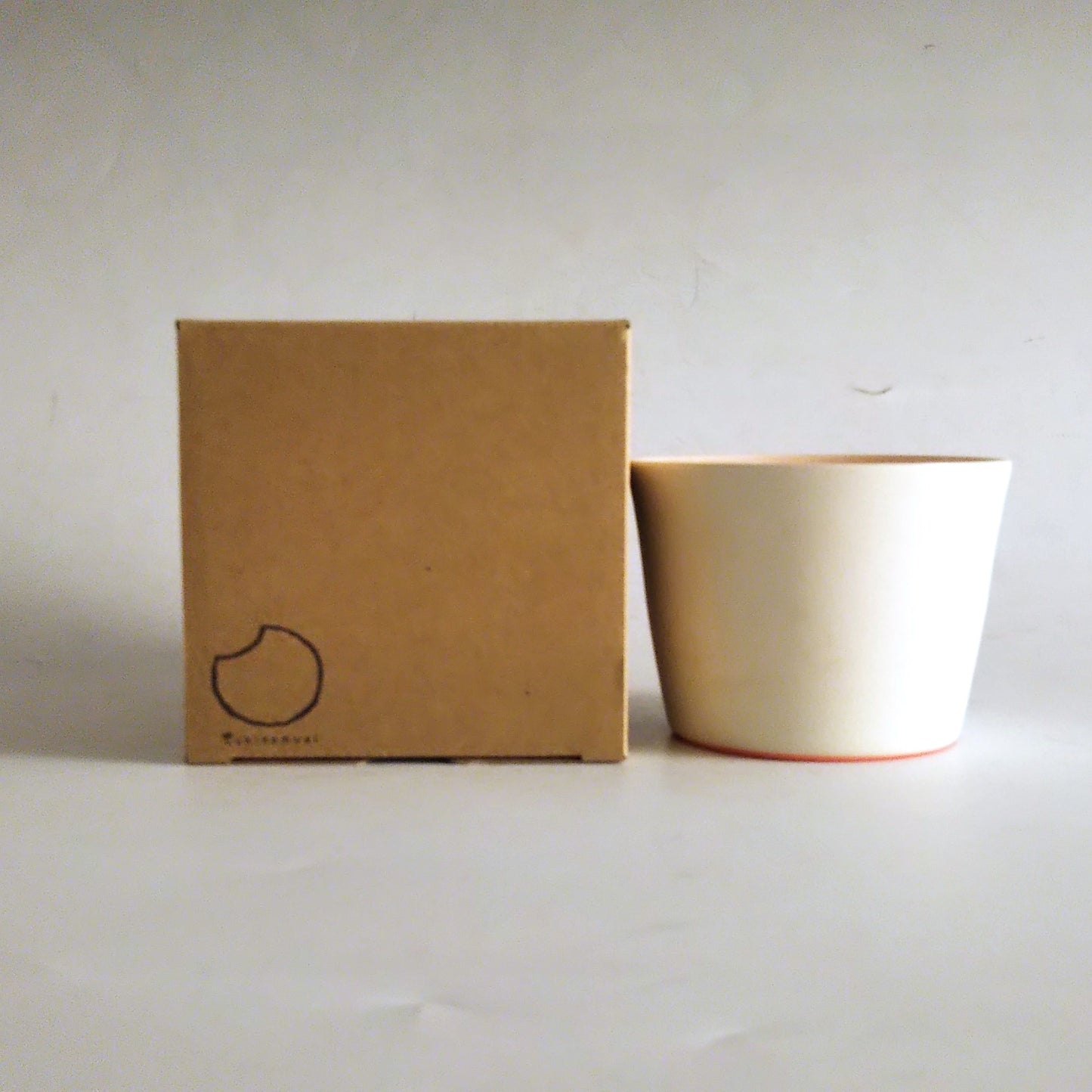 【御茶椀屋 つきの虫】Egg Cup 2(紅染貫)
